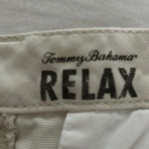Like new Tommy Bahama cargo shorts 22 inches long
